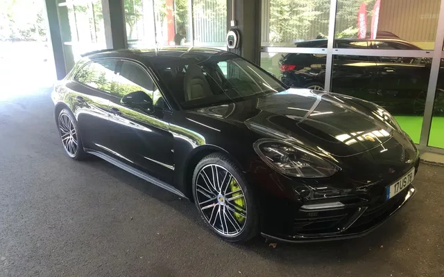 Porsche Panamera Sport Turismo Turbo S E-Hybrid
