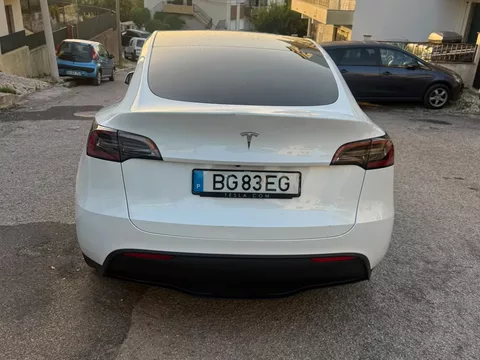 Tesla Model Y Tração Traseira