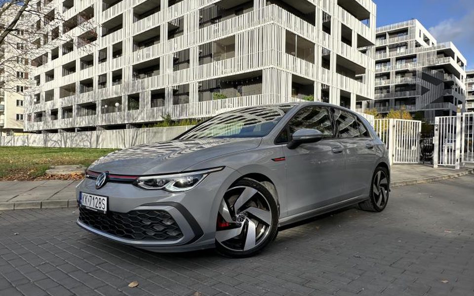 Volkswagen GOLF 2021