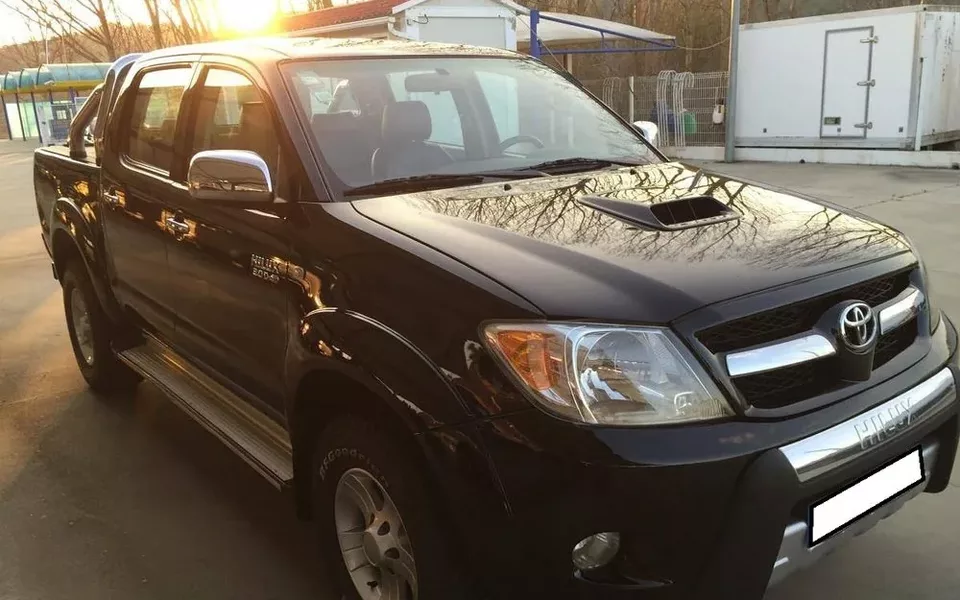 Toyota Hilux 3.0 D-4D CD Tracker