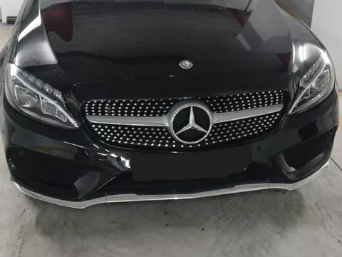 Mercedes-Benz C 250 d 4Matic 9G-TRONIC AMG Line
