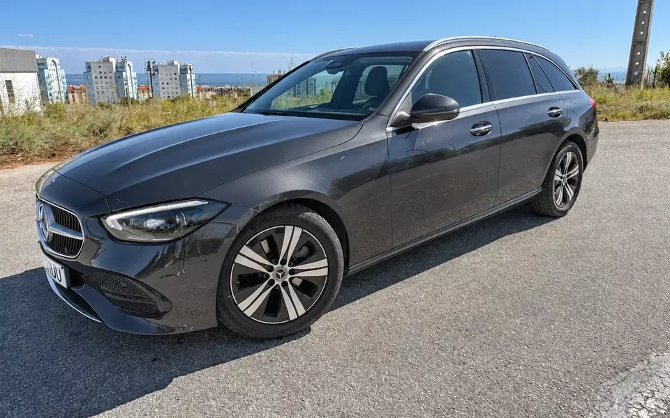 Mercedes-Benz C 220