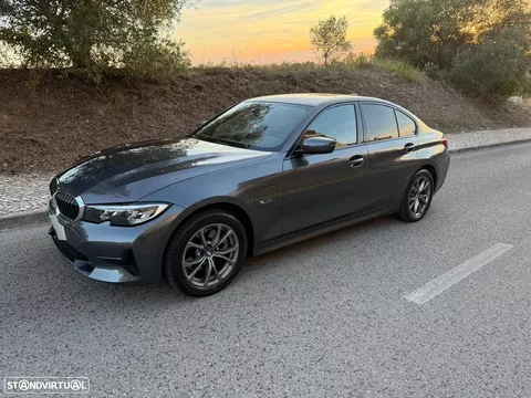 BMW 320