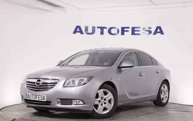 Opel Insignia 2.0 CDTI EDITION 160CV 5P # NAVY,CUERO,BIXENON