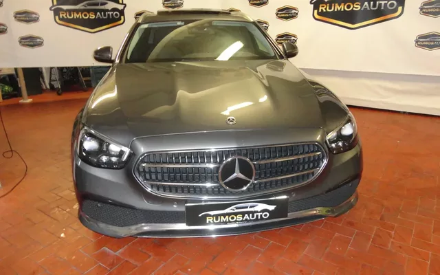 Mercedes-Benz E 300 de Avantgarde
