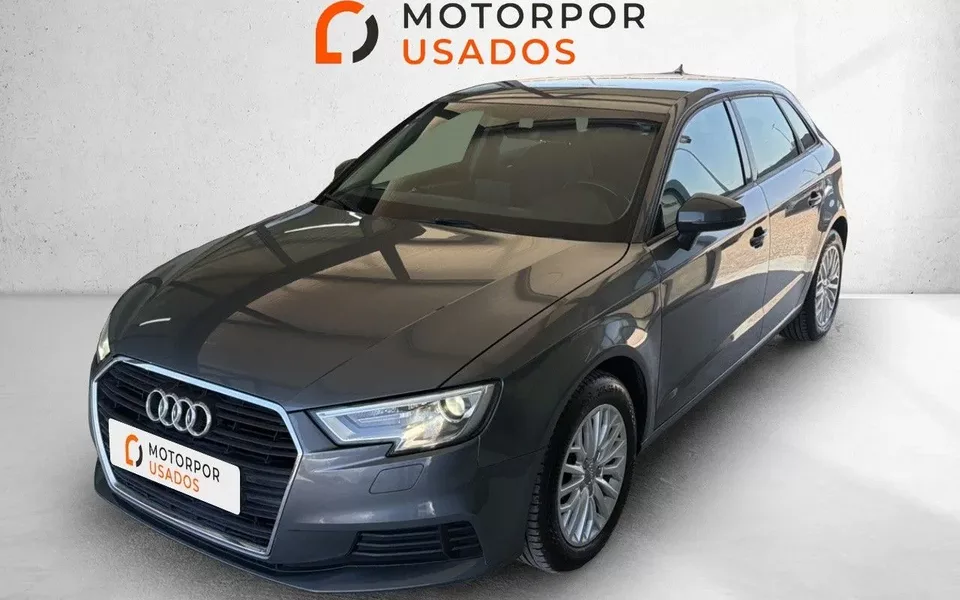 Audi A3 Sportback 1.6 TDI Attraction