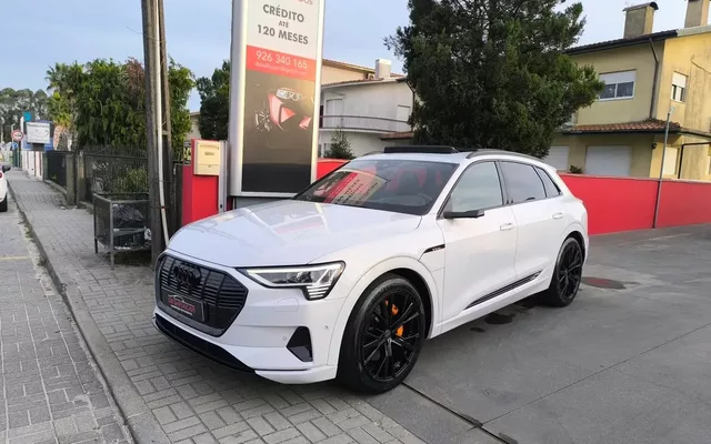 Audi e-tron 55 quattro S line