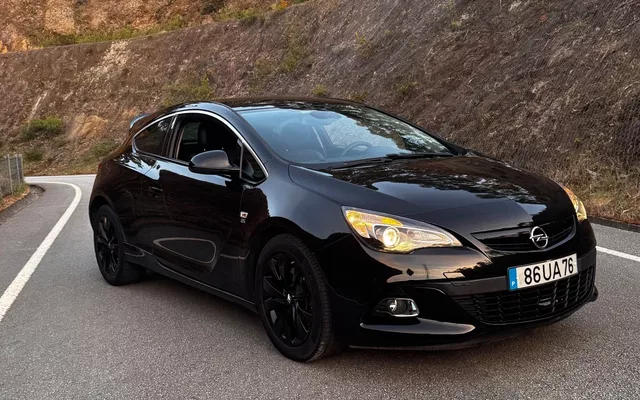 Opel Astra GTC 1.6 CDTi S/S