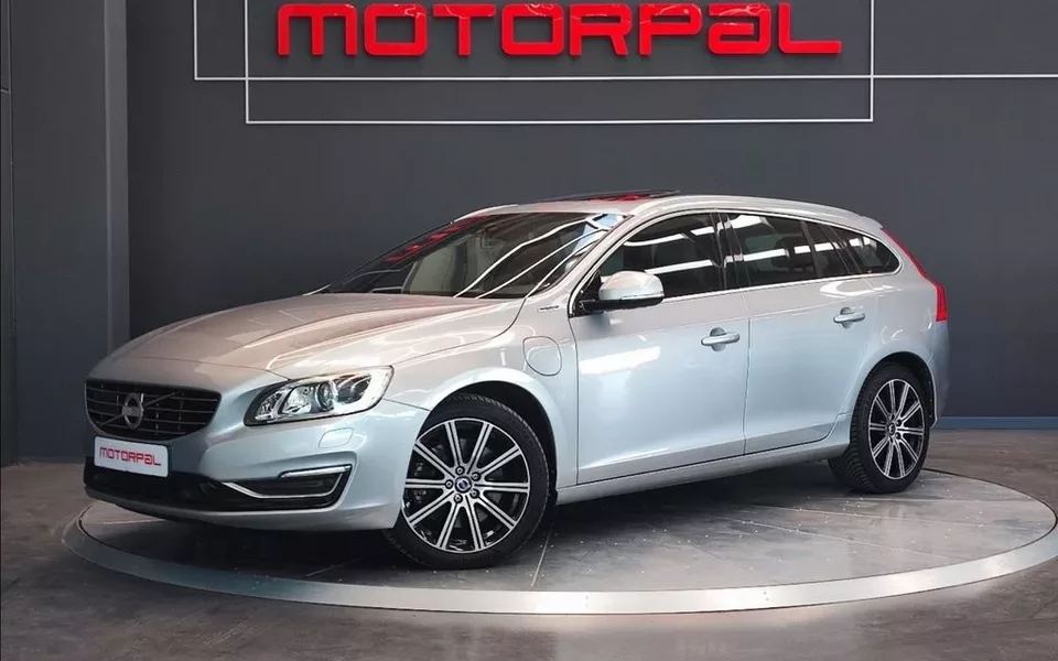 VOLVO V60 Volvo 2.4 D6 Híbrido AWD Auto