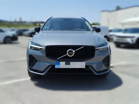 VOLVO XC60 2.0 B4 D Plus Dark Auto