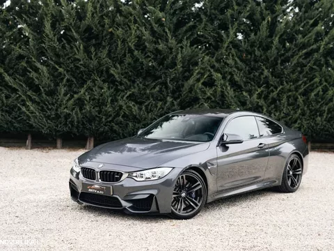 BMW M4 Auto
