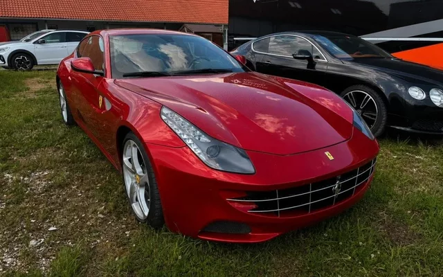 FERRARI FF FF