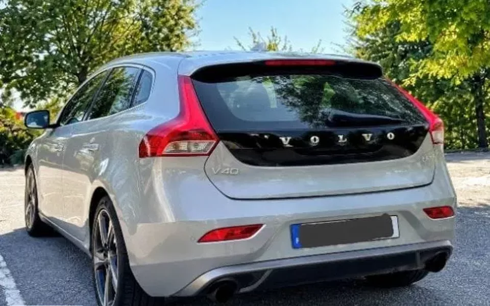 Volvo V40 D2 R Design