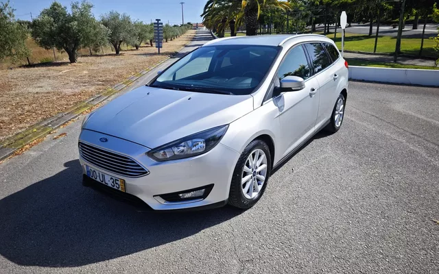 Ford Focus SW 1.0 SCTi Titanium