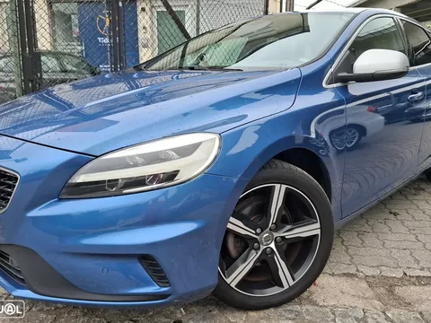 Volvo V40 2.0 D2 R-Design