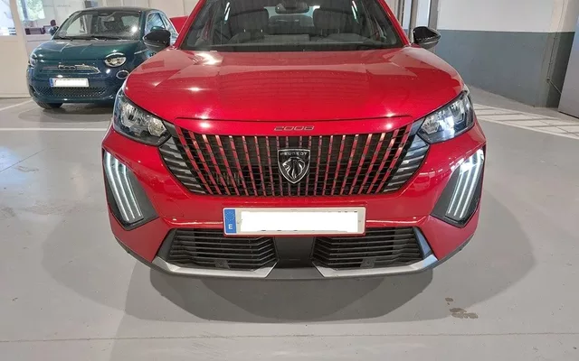 PEUGEOT 2008 2008 1.2 PureTech S&S Allure 100