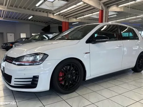 VW Golf GTI Performance BlueMotion DSG