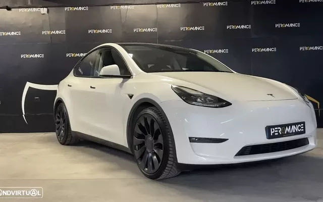 Tesla Model Y Performance Dual Motor AWD