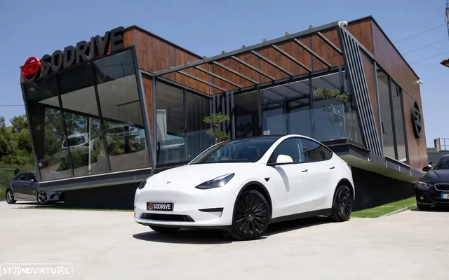 Tesla Model Y Standard