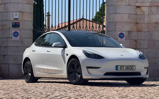 Tesla Model 3 Long Range Tração Integral Premium