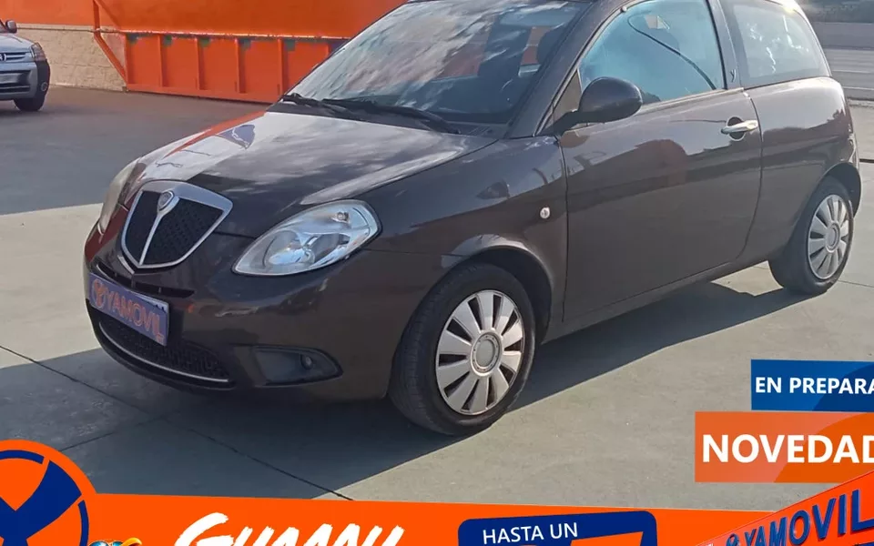 Lancia Ypsilon 1.2 8v Oro 51 kW (69 CV)