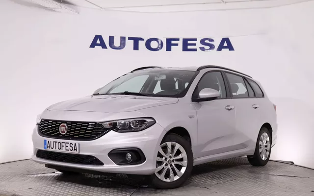 Fiat Tipo SW 1.4 TJET AUTO 120CV 5P # NAVY,CAMARA TRASERA,PARKTRONIC,