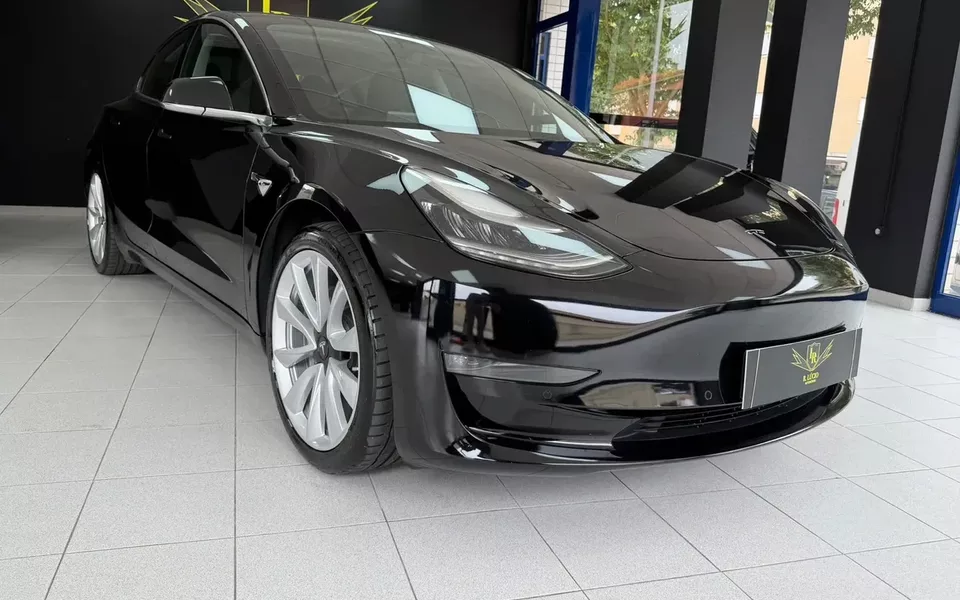 Tesla Model 3 Performance Dual Motor AWD