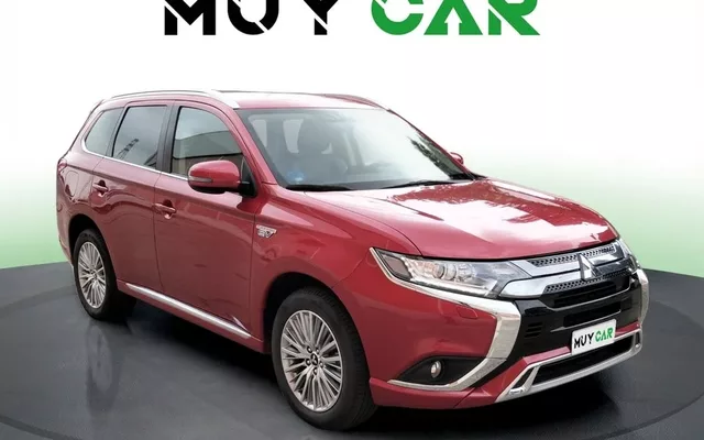 MITSUBISHI Outlander Outlander PHEV Kaiteki 4WD