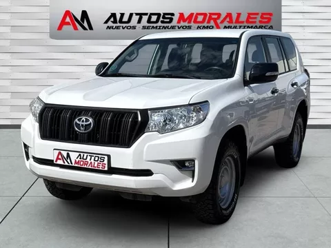 TOYOTA Land Cruiser Land Cruiser D-4D GX 7 plazas