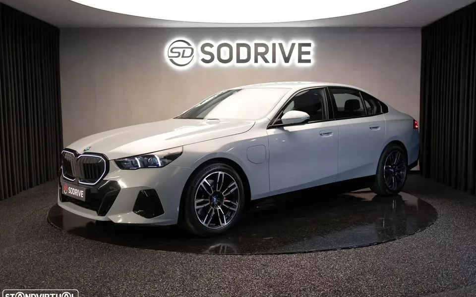BMW 530 e Pack Desportivo M