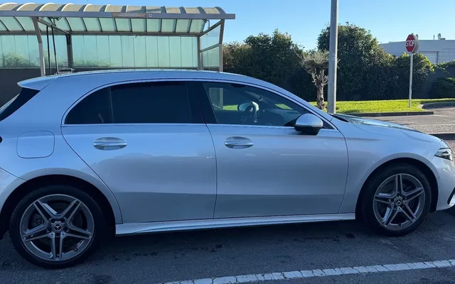 Mercedes-Benz A 250 e AMG Line