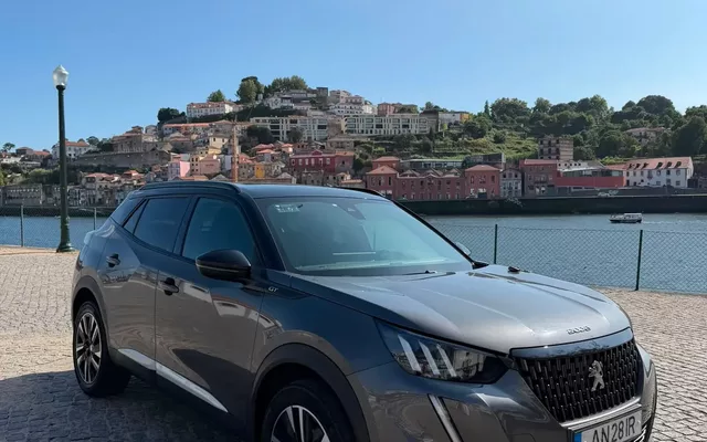 Peugeot 2008 1.2 PureTech GT Pack EAT8