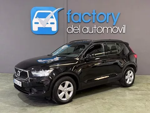 VOLVO XC40 XC40 T2 Momentum Core