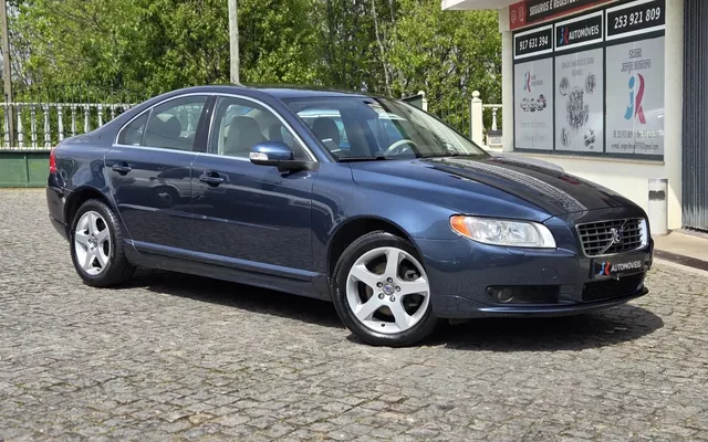 Volvo S80 2.4 D5 Nivel 2