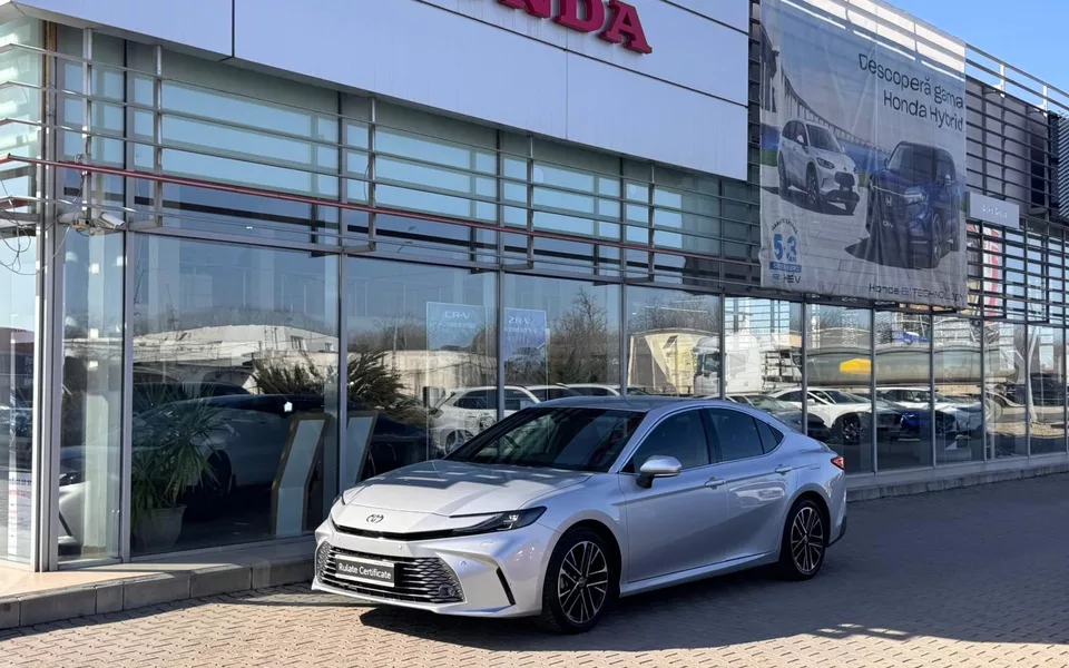 Toyota Camry 2.5 Exclusive 2024