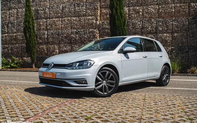 VW Golf 1.6 TDI Highline DSG