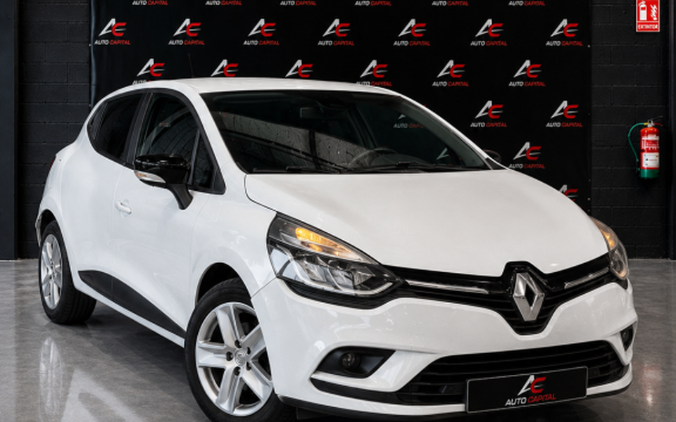 RENAULT Clio Clio Sport Tourer TCe Energy Limited 66kW