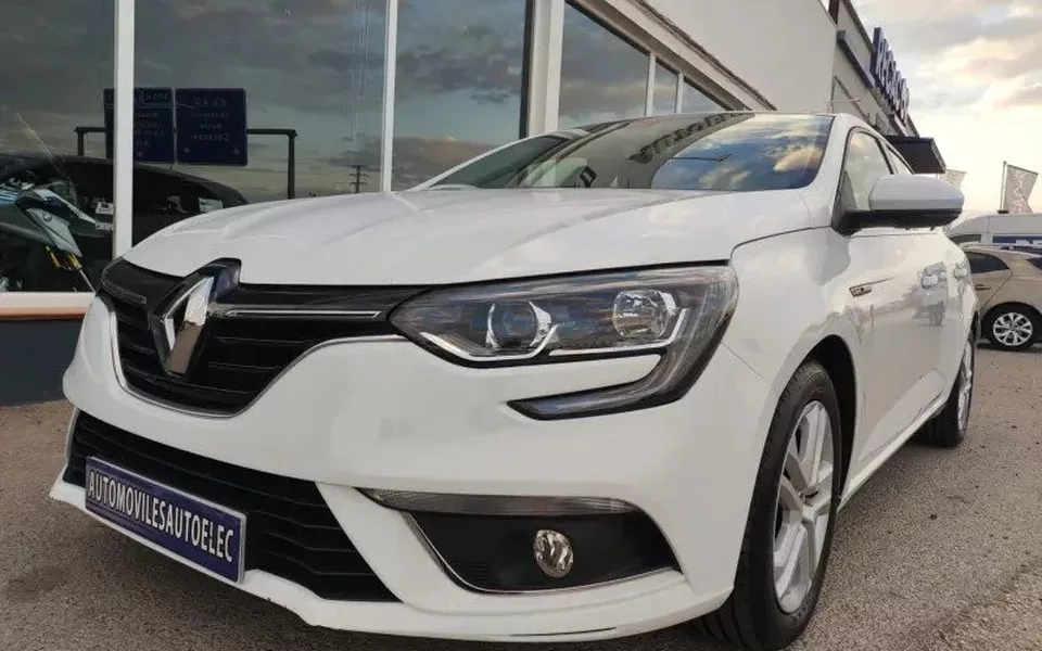 RENAULT Mégane 1.5 AMT 115 CV Renault Megane IV