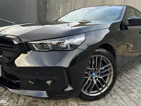 BMW i5 eDrive40
