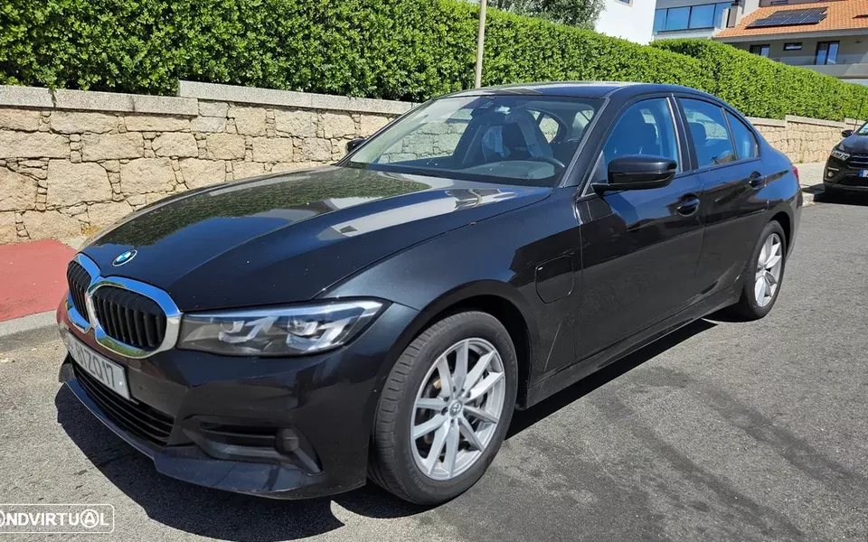 BMW 330 e Auto