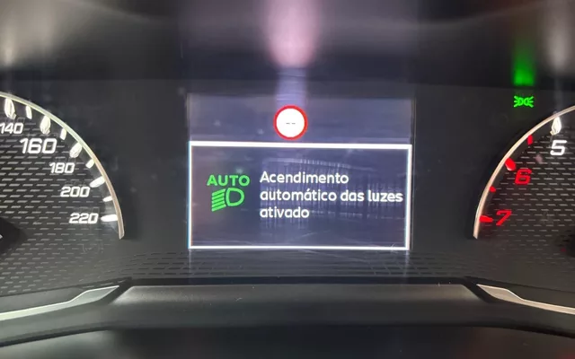 Peugeot 2008 1.5 BlueHDi Allure Pack