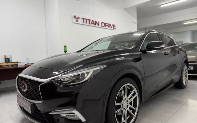 Infiniti Q30 1.5d DCT Business