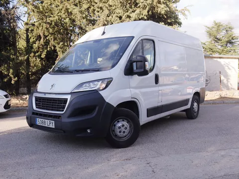 Peugeot Boxer FURGON 2.2 BLUEHDI 335 L2H2 140CV 4P # IVA DEDUCIBLE,PARKTRONIC
