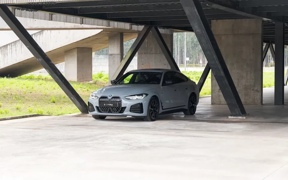 BMW i4 M50 Pack Desportivo M Pro