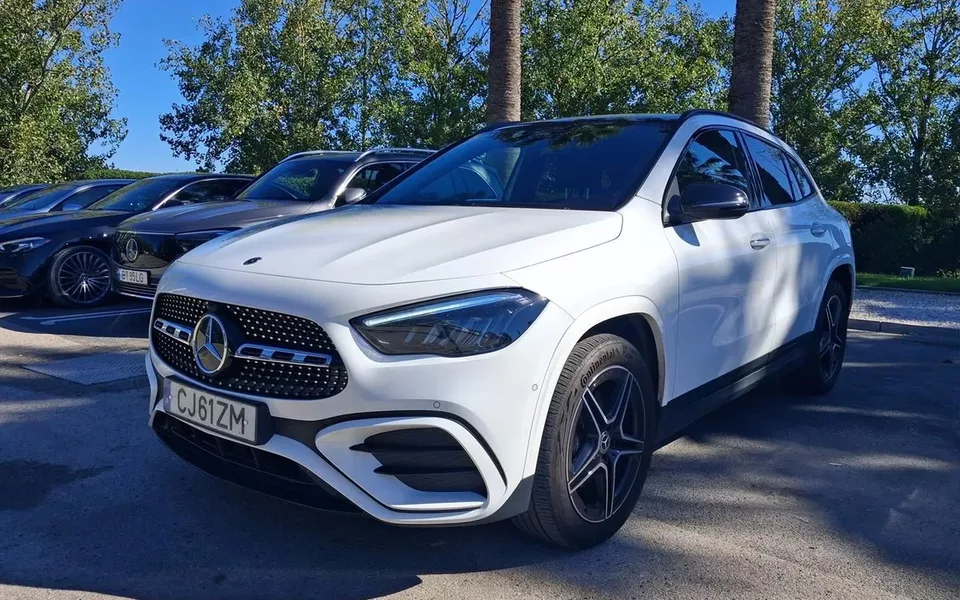 Mercedes-Benz GLA 250 e AMG Line