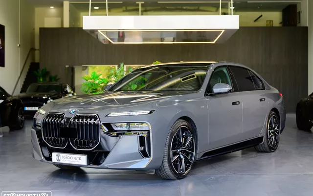 BMW i7 xDrive60 Pack Desportivo M Pro
