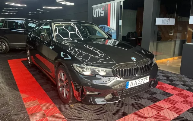BMW 320 d Auto