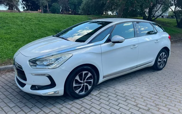 Citroën DS5 e-HDi 110 EGS6 SoChic