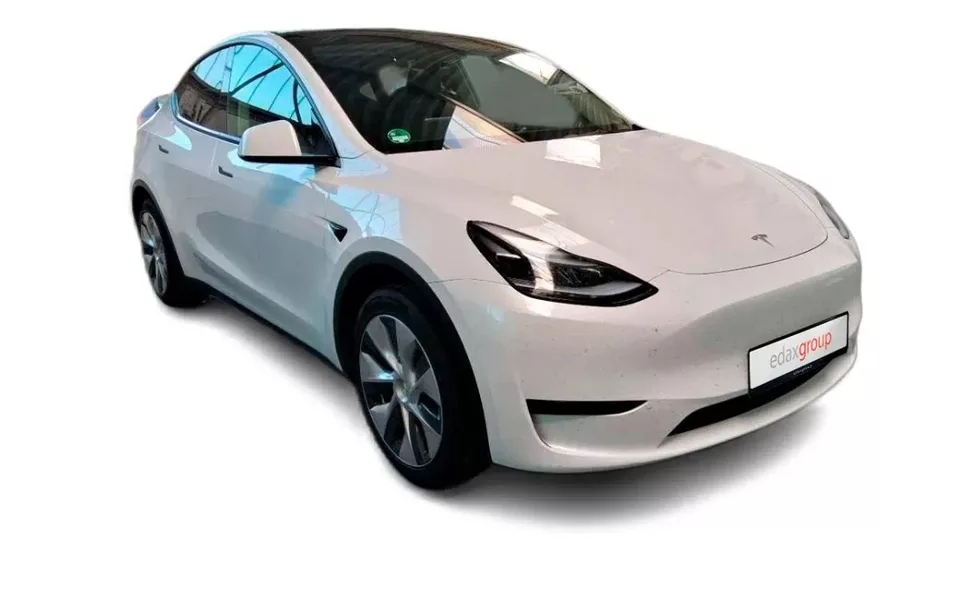 Tesla Model Y RWD