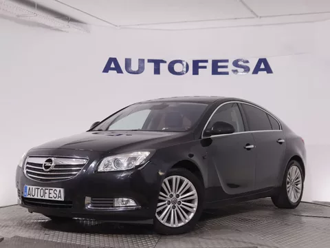 Opel Insignia INSIGNIA 2.0 CDTI COSMO 163CV 5P # CUERO,NAVI,PARKTRONIC,